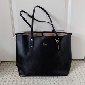 Large Coach leather tote bag
